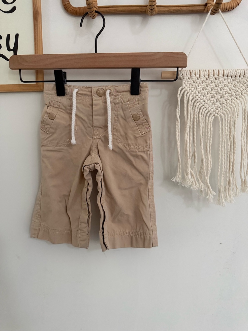 Gap - Y2K 2008 - 6-12m flare khaki pants